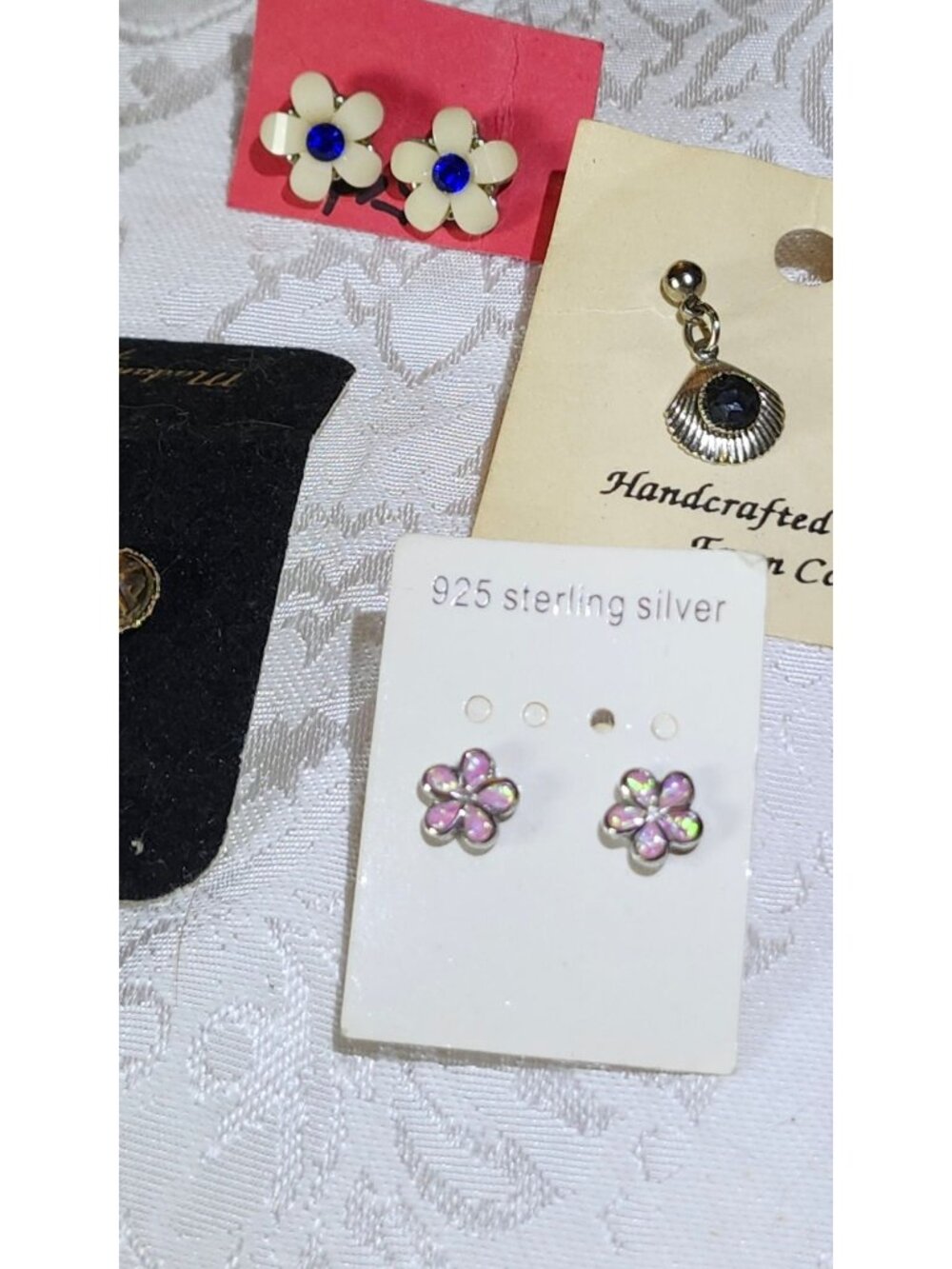 11 Pairs Of Vintage Style Earrings Mixed Materials & Designs Dainty Pierced Styl - Picture 3 of 10